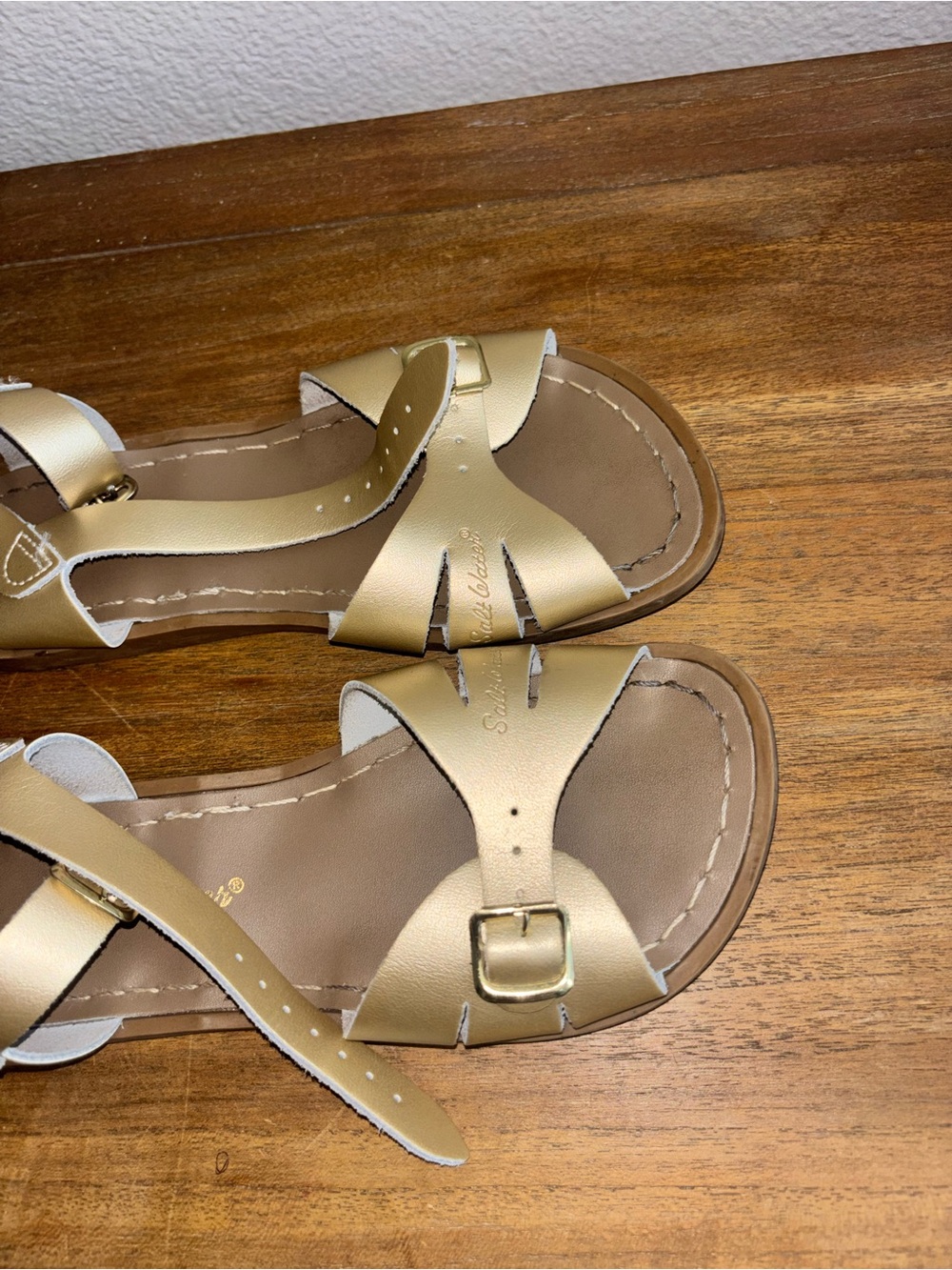 The Saltwater Sandal - Picture 3 of 6